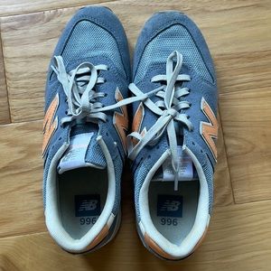 New Balance 996